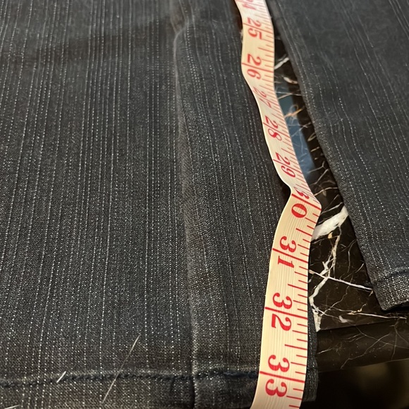 7 For Mankind Flynt Black A Pocket, Stone/Fabric Details; 31 - Picture 5 of 7